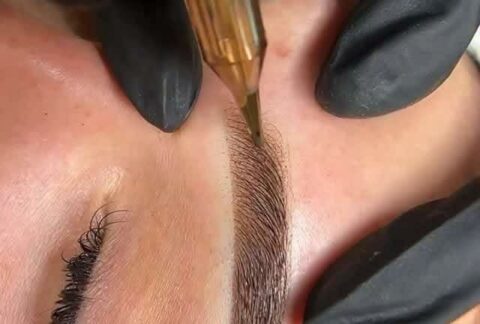 Diseño y micropigmentación de cejas